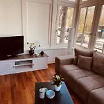 Kapitänsapartment Villa Käthe Kurpark - stilvolle 65qm Ferienwohnung nahe Strand
